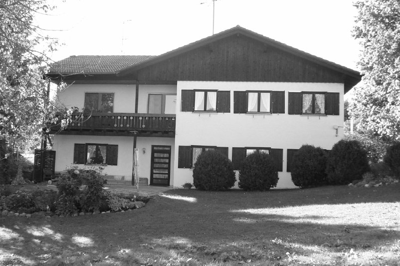 Trachtenheim erbaut 1977 – Hans-Zellner Weg 10 - Starnberg